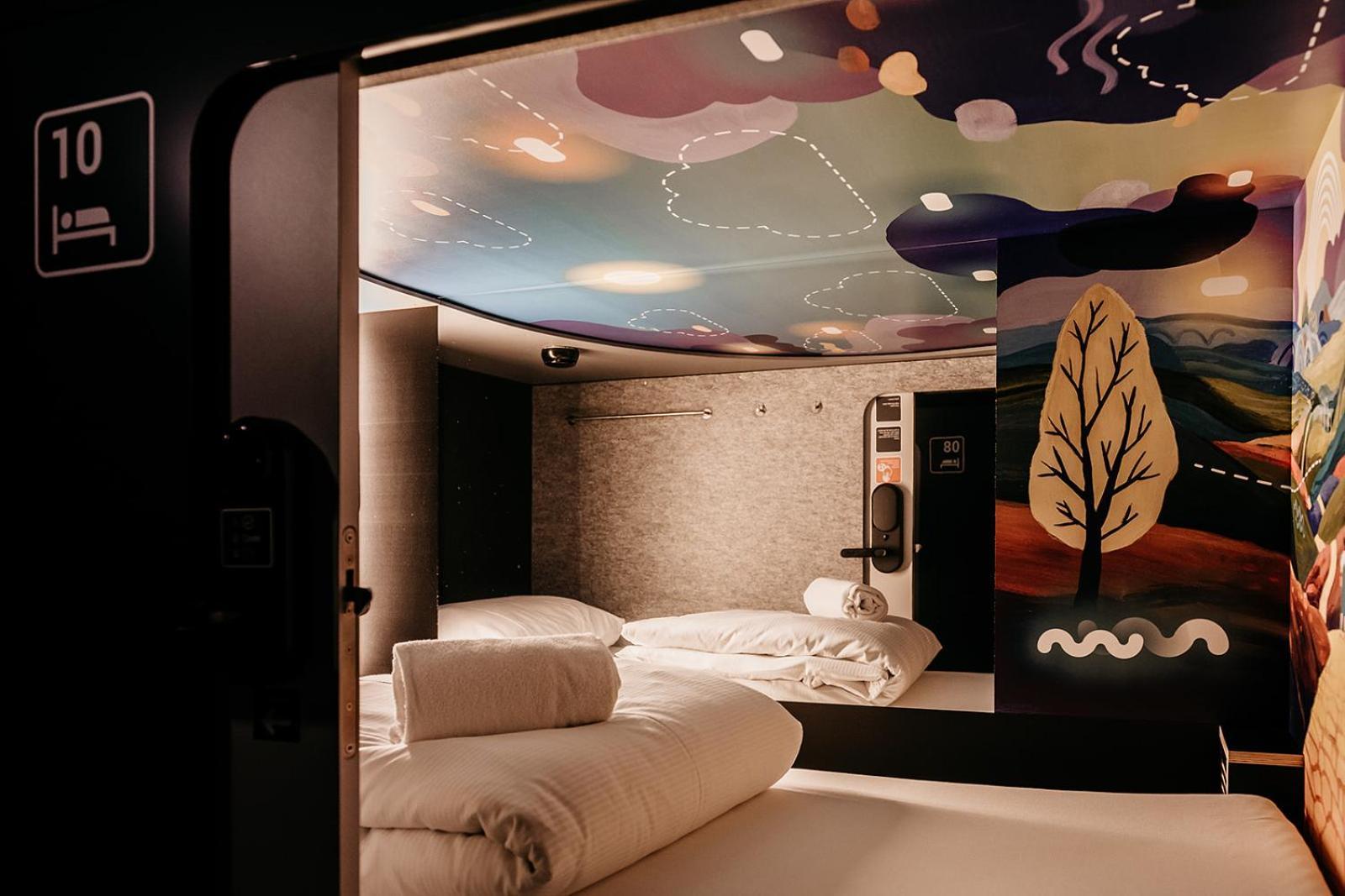 Capsule Hotel - Lucerne Old Town Exterior foto