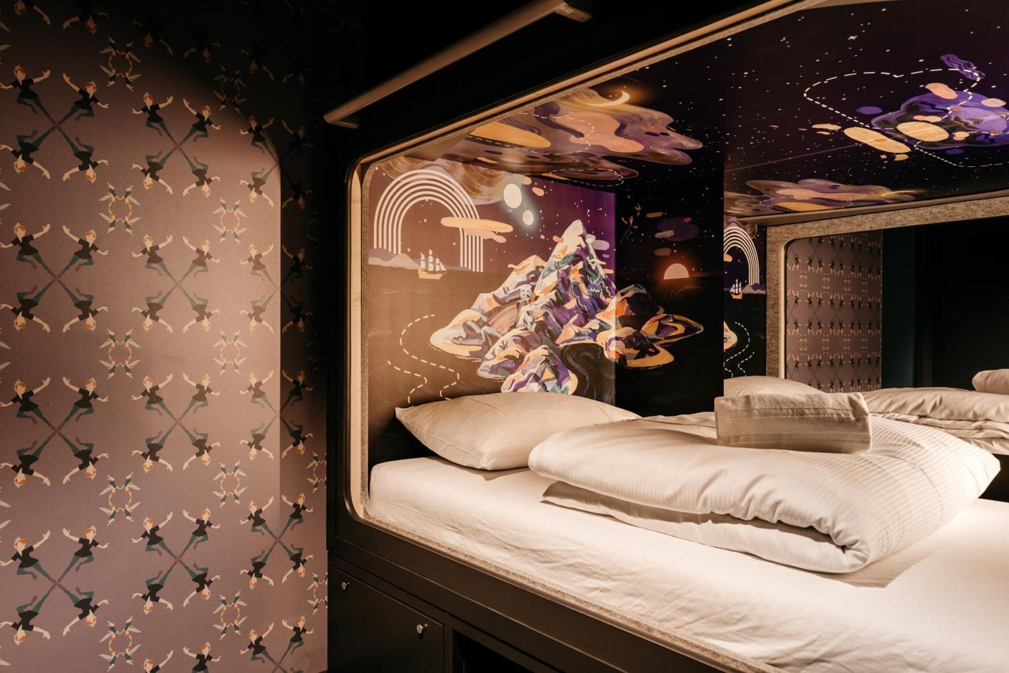 Capsule Hotel - Lucerne Old Town Exterior foto